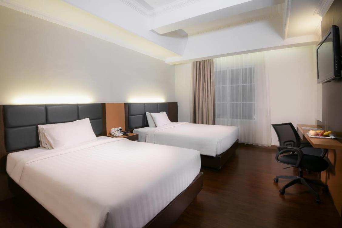 D'Senopati Malioboro Grand Hotel Γιογκιακάρτα Εξωτερικό φωτογραφία