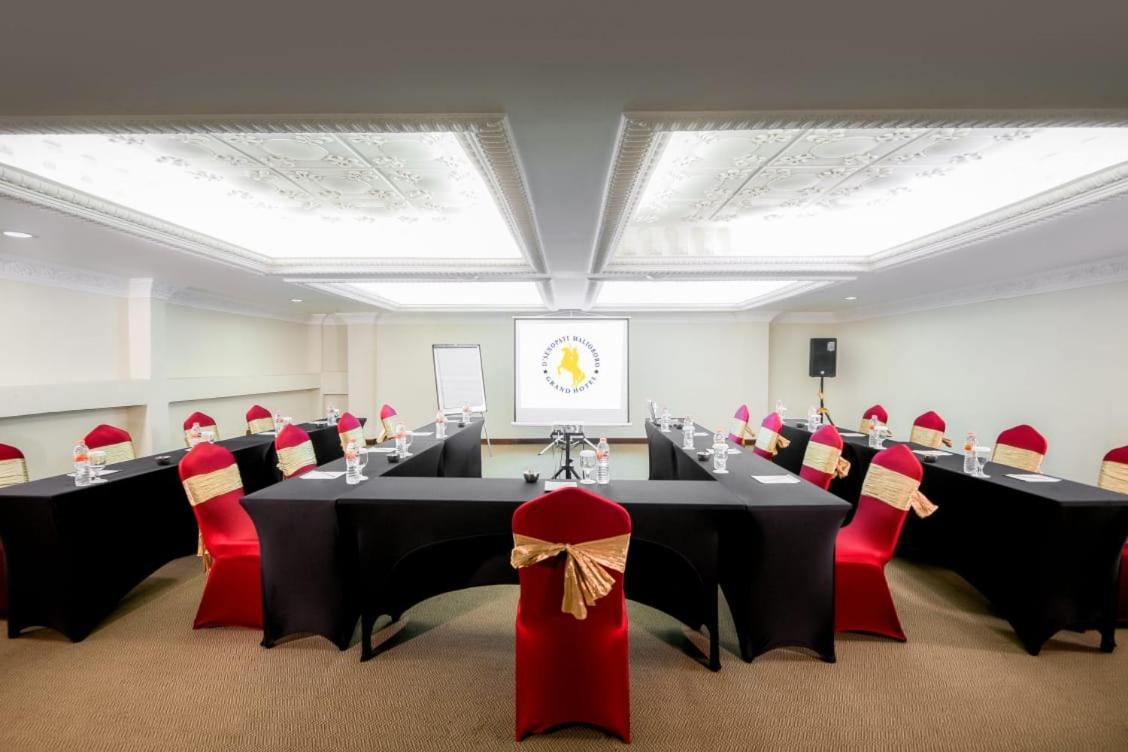 D'Senopati Malioboro Grand Hotel Γιογκιακάρτα Εξωτερικό φωτογραφία