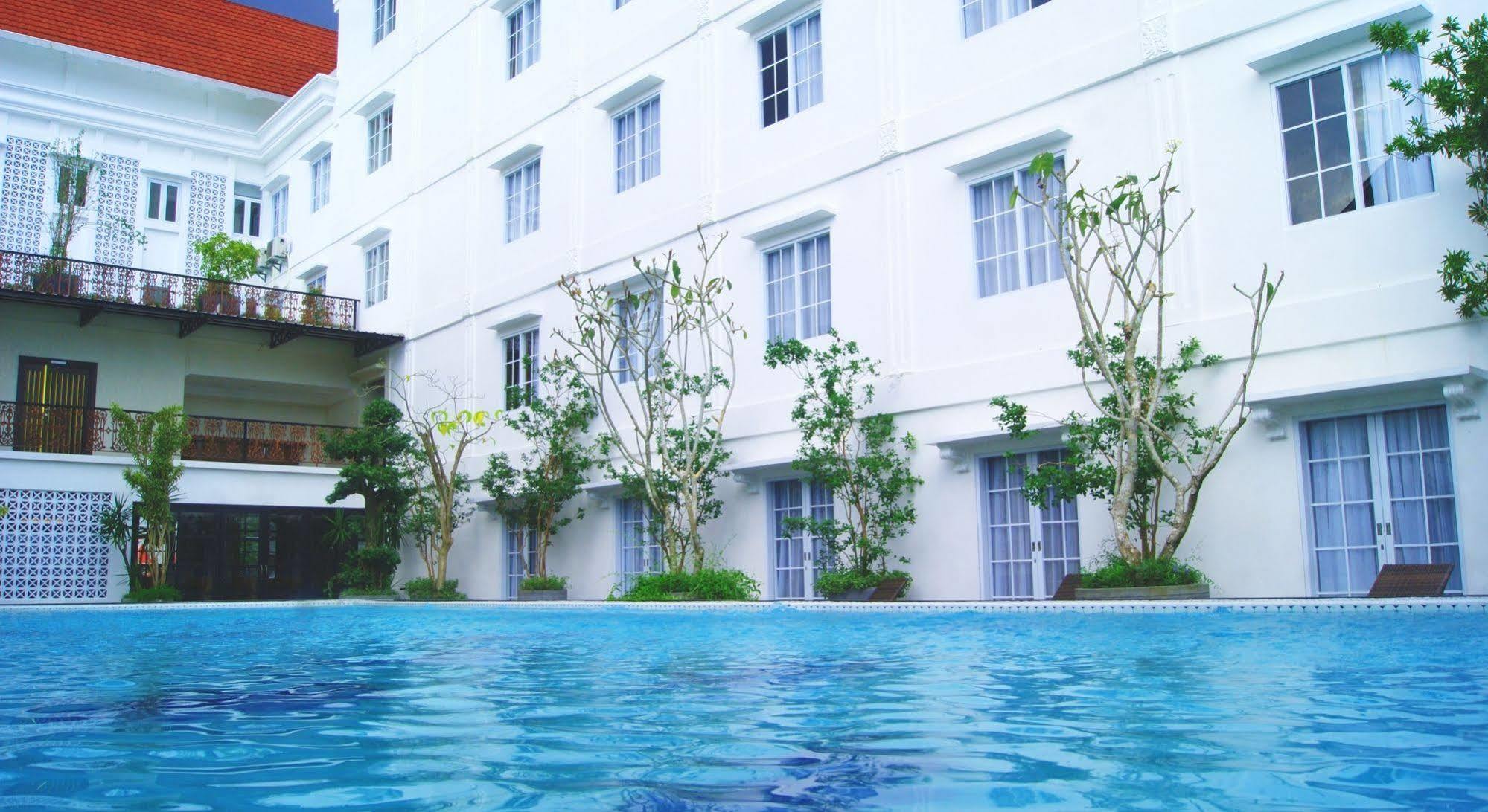 D'Senopati Malioboro Grand Hotel Γιογκιακάρτα Εξωτερικό φωτογραφία